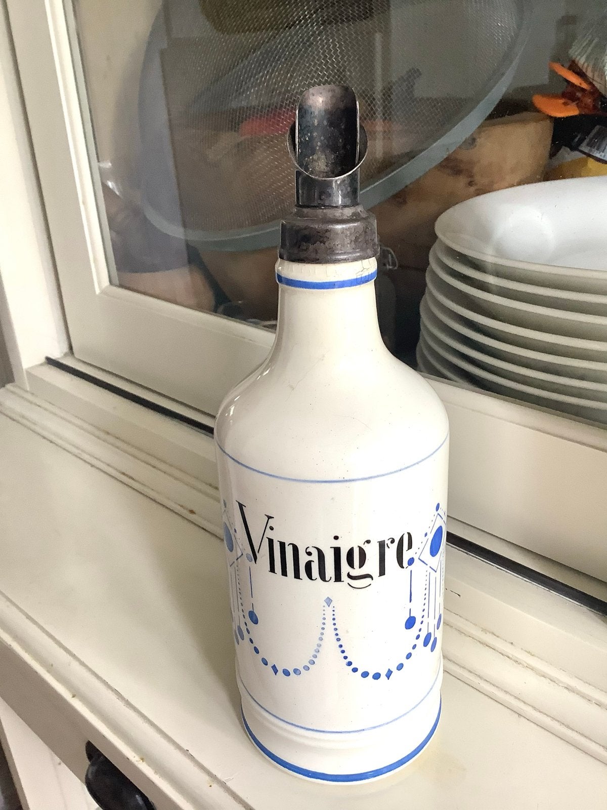 Brocante Franse Vinaigre fles met schenktuit, wit/blauw, Ophalen of Verzenden
