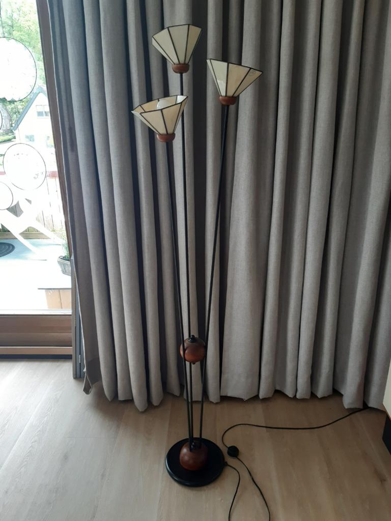 Vloerlamp  met tiffenie kelkjes., Ophalen, Zo goed als nieuw, 150 tot 200 cm
