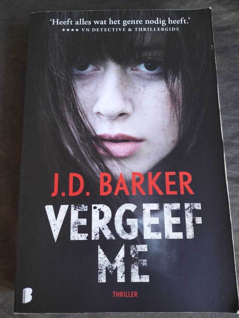 J.D. Barker - Vergeef me, Boeken, Ophalen of Verzenden, Zo goed als nieuw, J.D. Barker