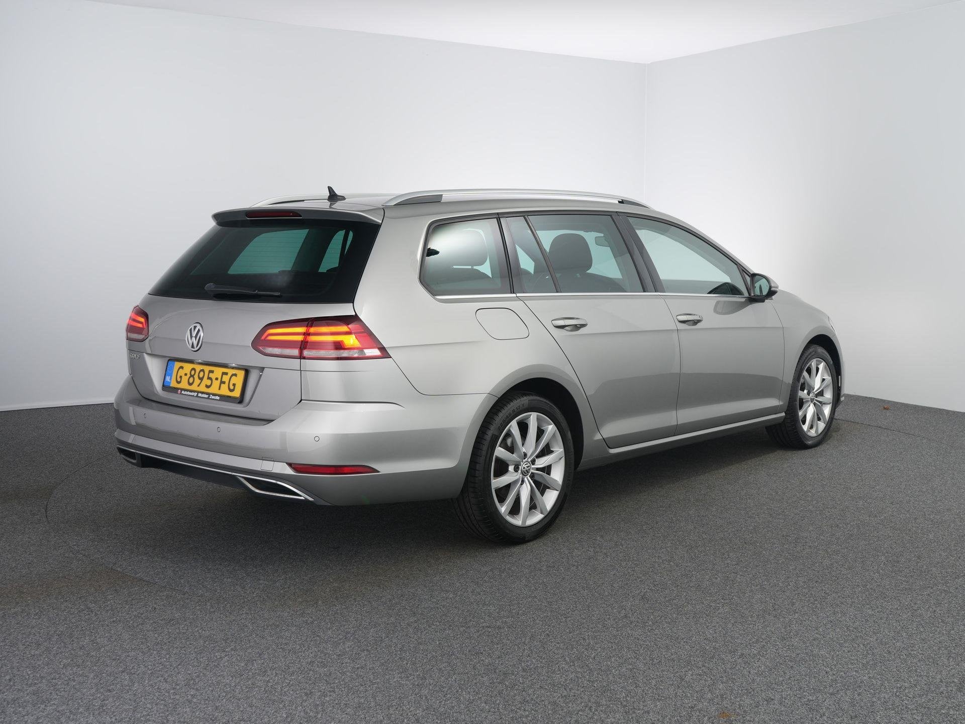Volkswagen Golf Variant 1.5 TSI Highline Business R | Stoelv, Auto's, 4 cilinders, 150 pk, Origineel Nederlands, 19 km/l
