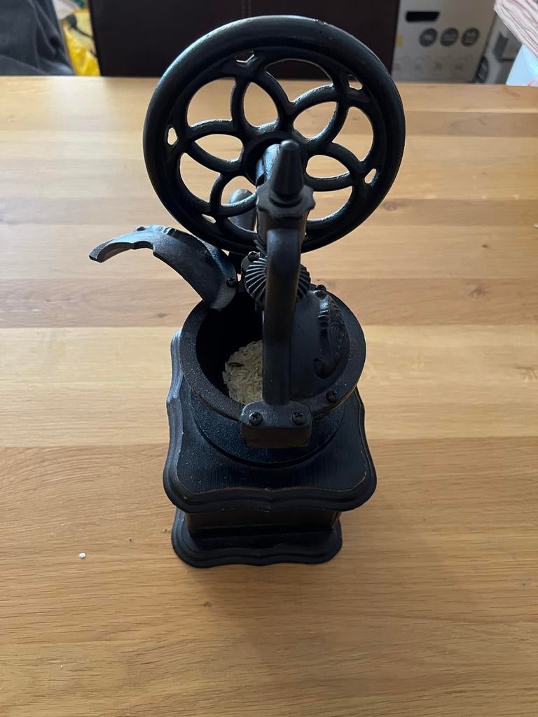 Retro vintage “antieke” koffiemolen - Handmatig - Decoratief, Antiek en Kunst, Ophalen