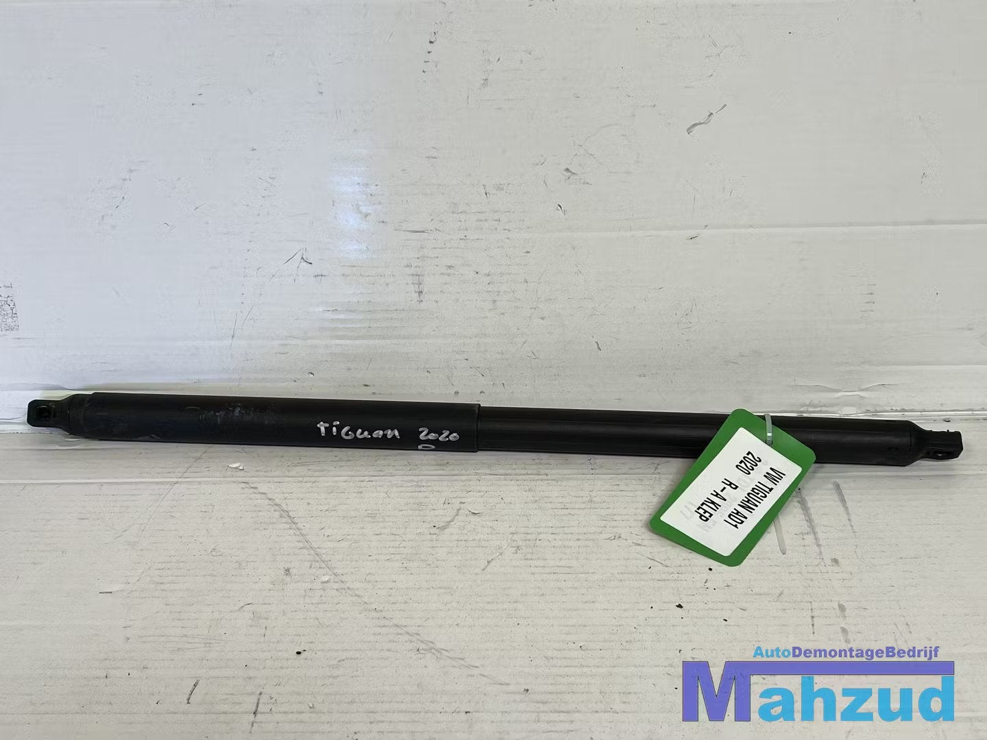 VW TIGUAN 1DA Rechts achterklep gasveer 2016+ 5NA827552, Gebruikt, Volkswagen, Volkswagen AG, Achter