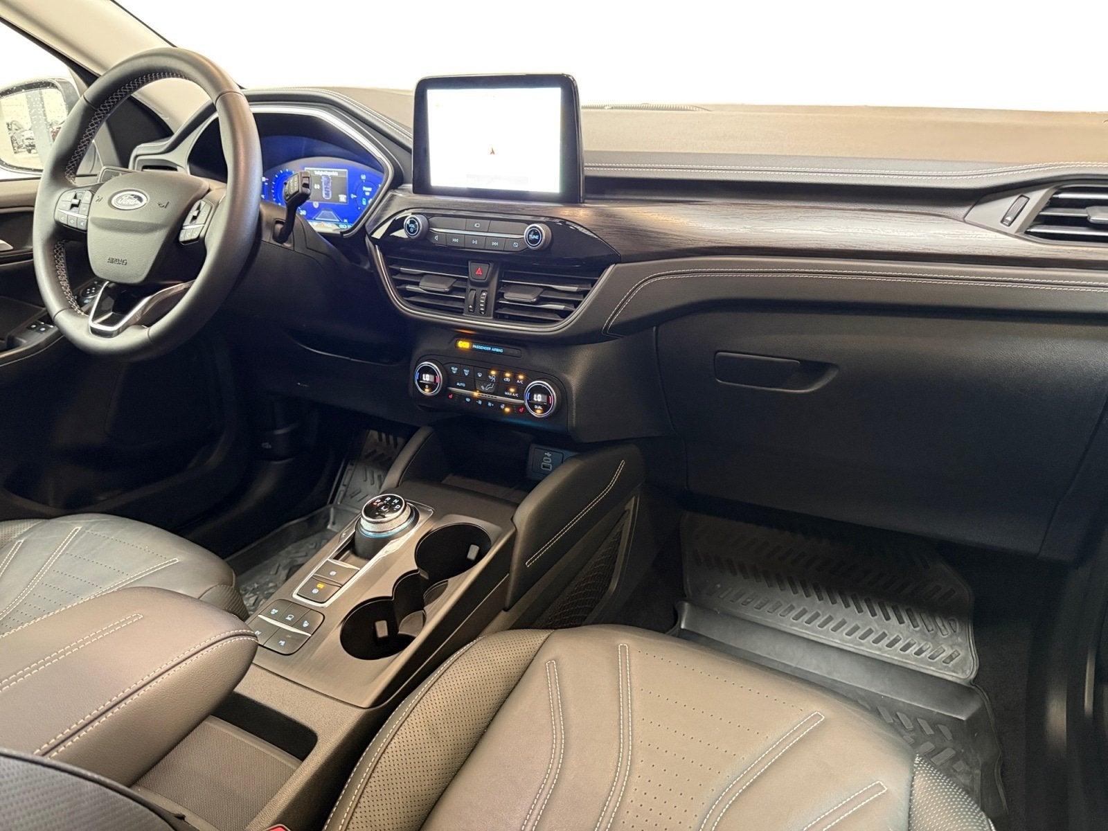 Ford Kuga 2.5 PHEV Vignale I HUD I Leder I Winterpakket I El, Auto's, Gebruikt, Lichtsensor, 4 cilinders, Wit