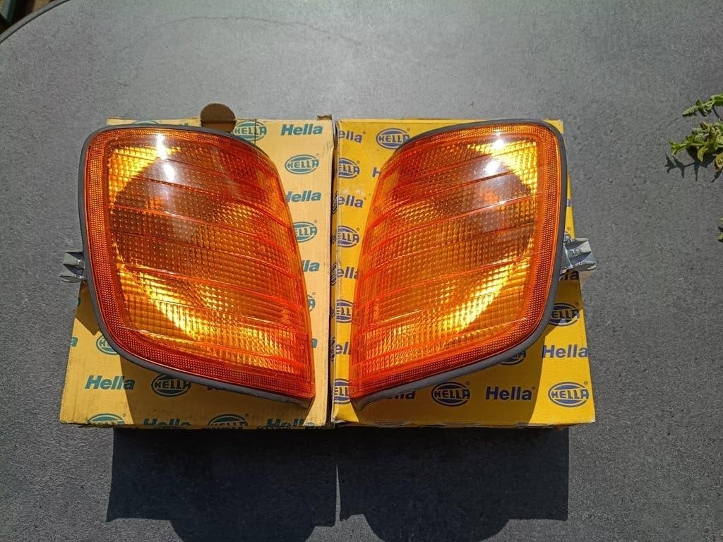 Mercedes W124 Hella L+R NOS, Ophalen of Verzenden, Mercedes-Benz