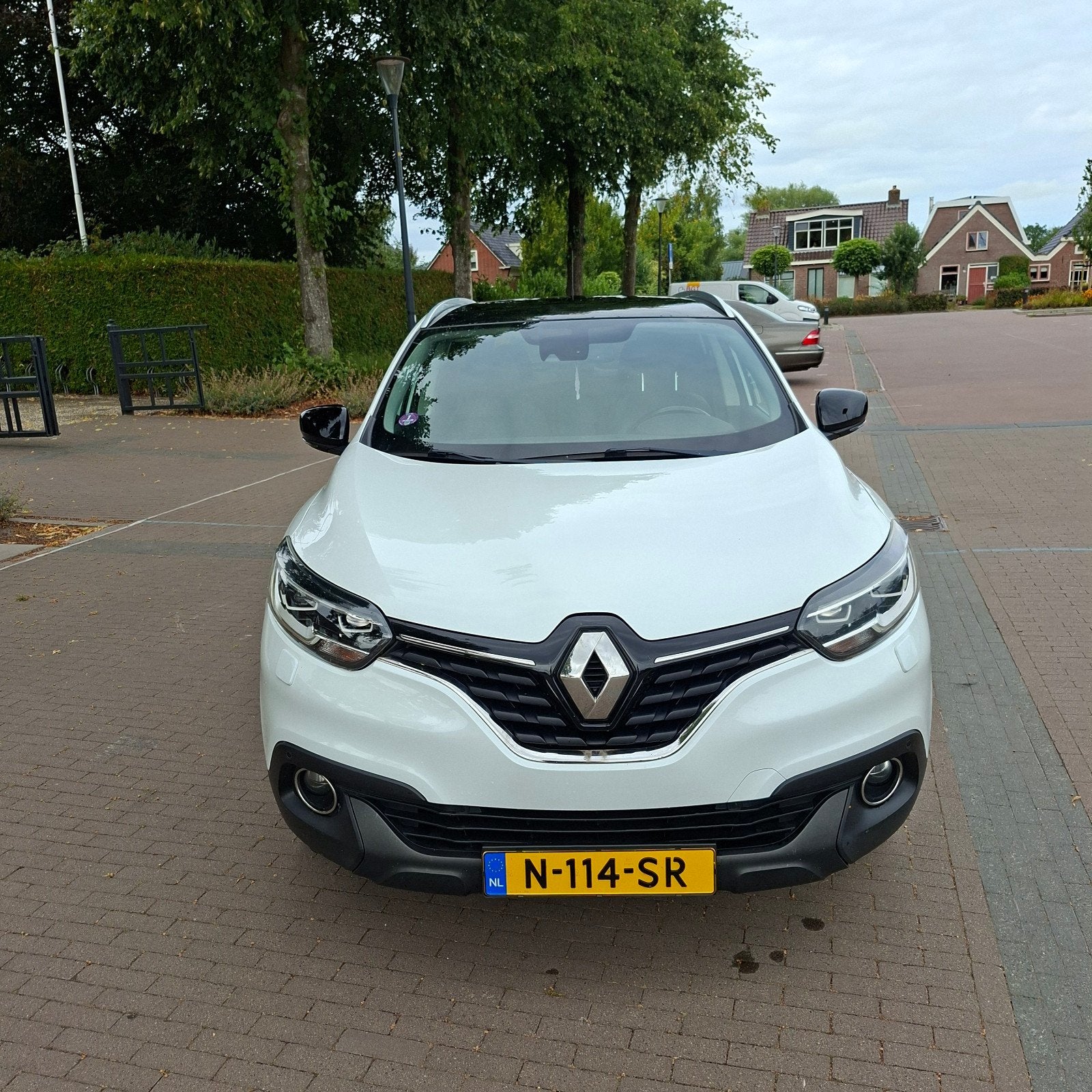 Renault Kadjar 1.2 TCE AUT 2017 Wit, Auto's, Kadjar, 4 cilinders, Wit, Leder
