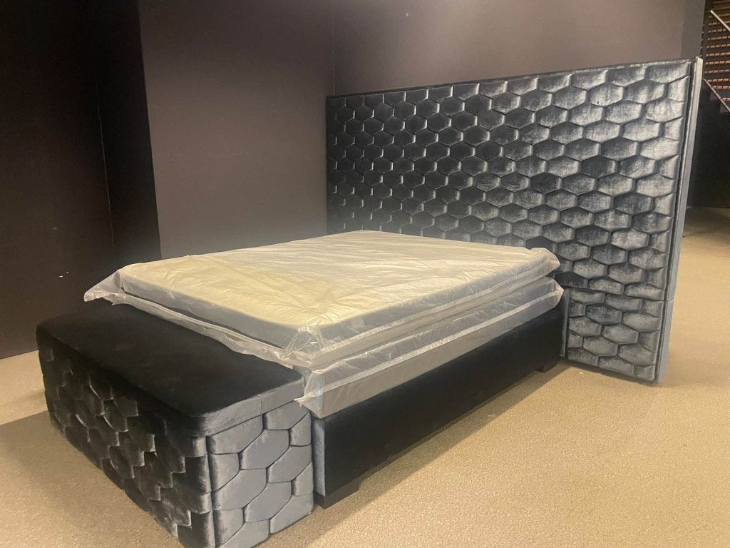 Foto 11 van Boxspring Opberg bed met matras va €595