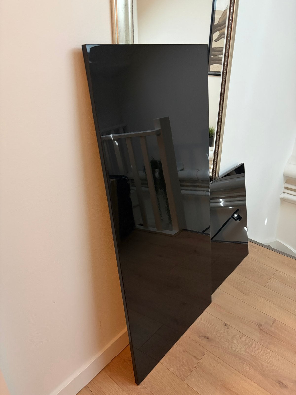 2 zwarte hoogglans deurtjes voor IKEA Besta (64 en 128 cm), Ophalen, Gebruikt