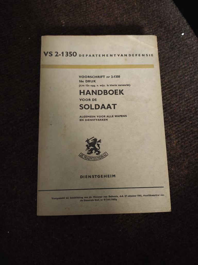 VS 2‑1350 – Handboek voor de soldaat (antiek), Ophalen of Verzenden, Landmacht, Nederland, Boek of Tijdschrift