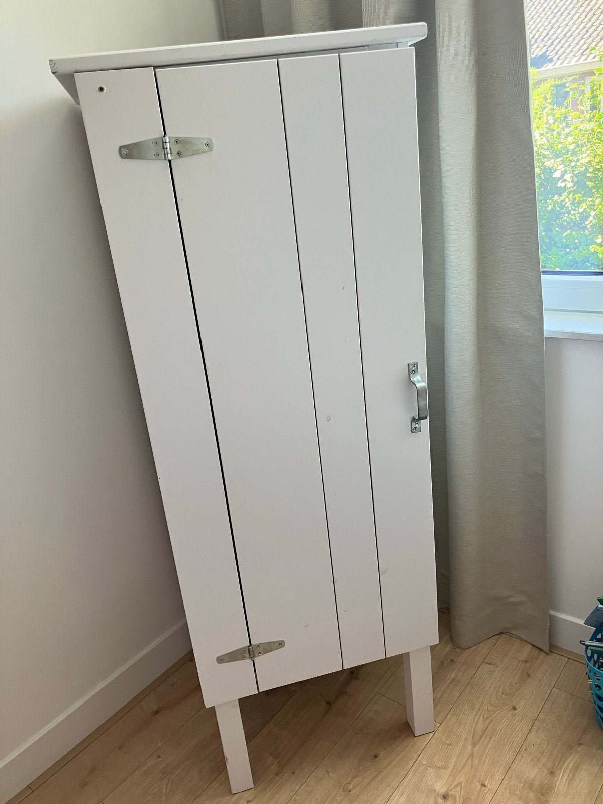 Witte houten kast met planken, Ophalen, Minder dan 50 cm, Gebruikt, 100 tot 150 cm