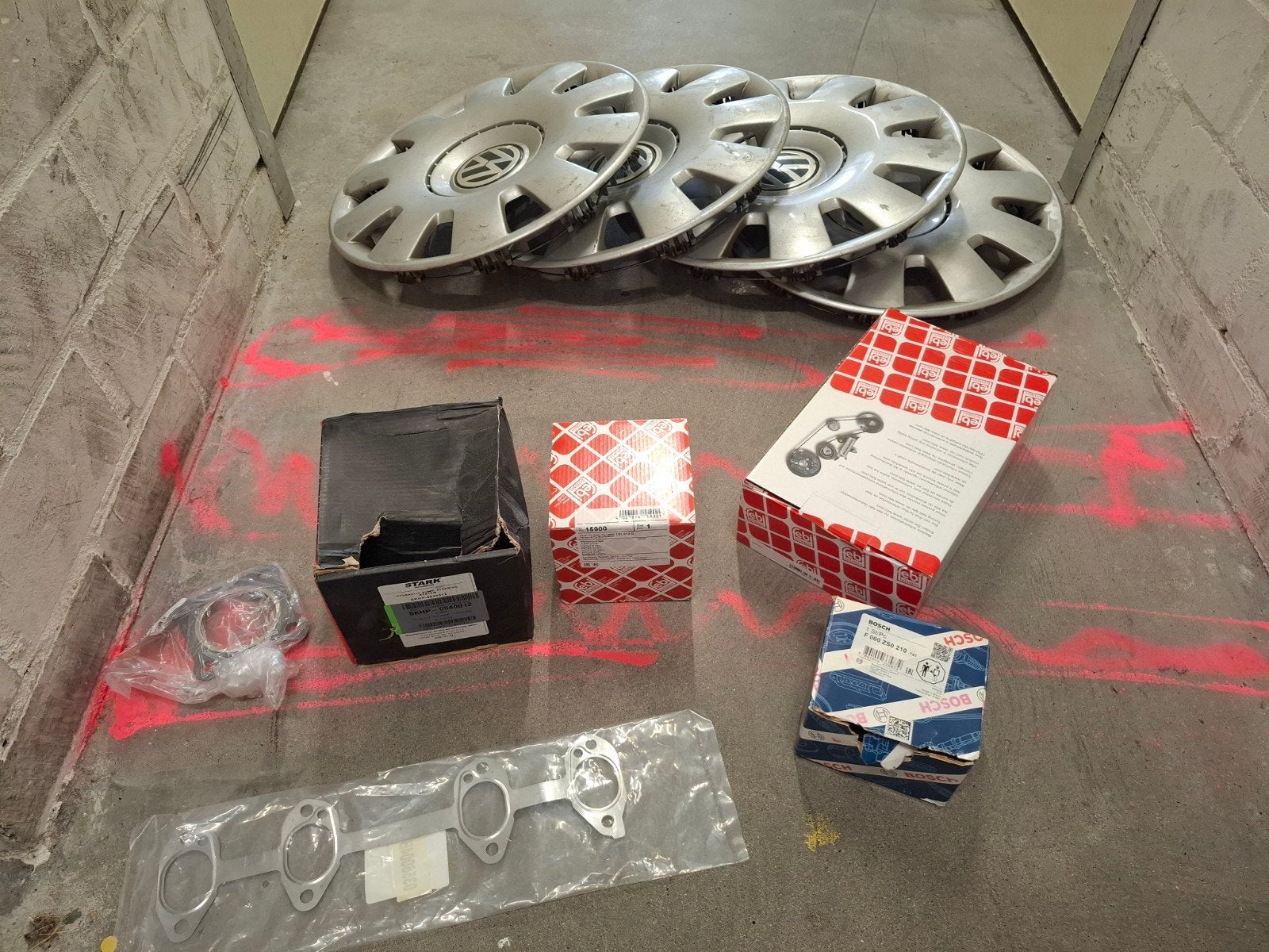 Diverse onderdelen voor vw golf 4 2.0 liter, Ophalen of Verzenden, Nieuw, Audi