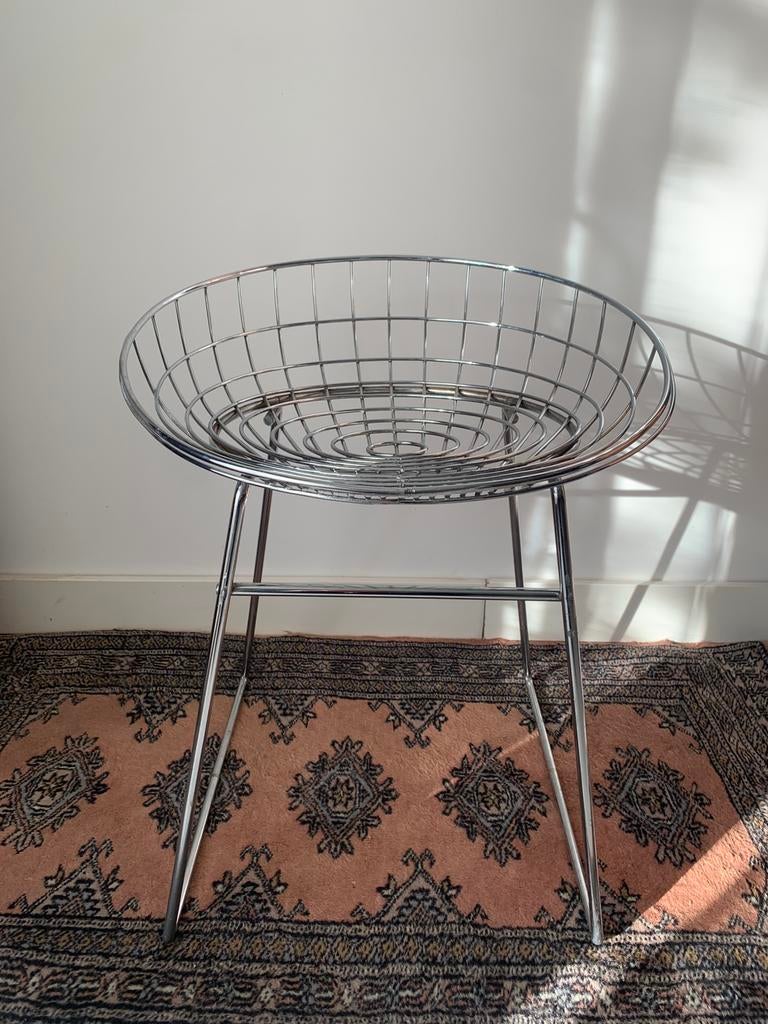 Vintage Cees Braakman KM05 draadstaal stoeltje voor Pastoe, Huis en Inrichting, Krukjes, Ophalen, Gebruikt, Staal