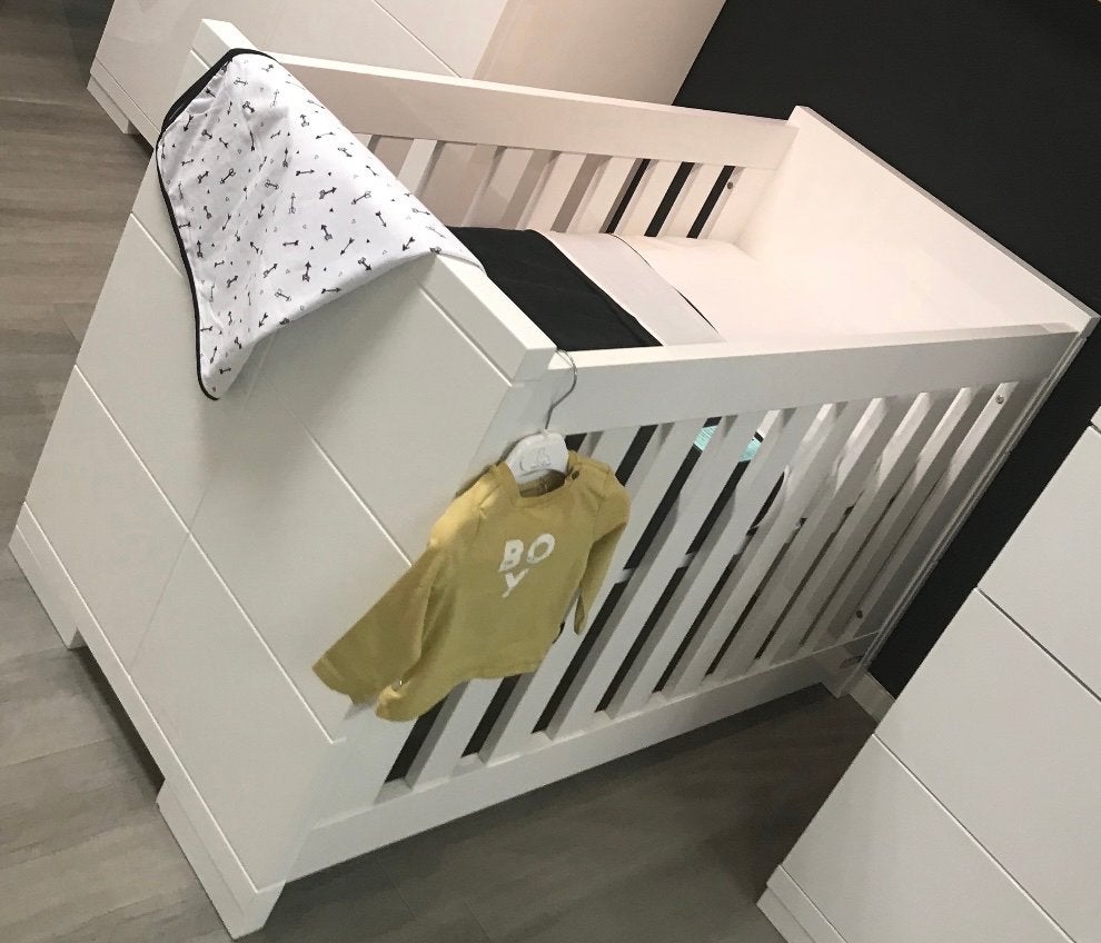Complete babykamer: Ledikant, Commode en Kledingkast, Ophalen, Gebruikt, Jongetje of Meisje