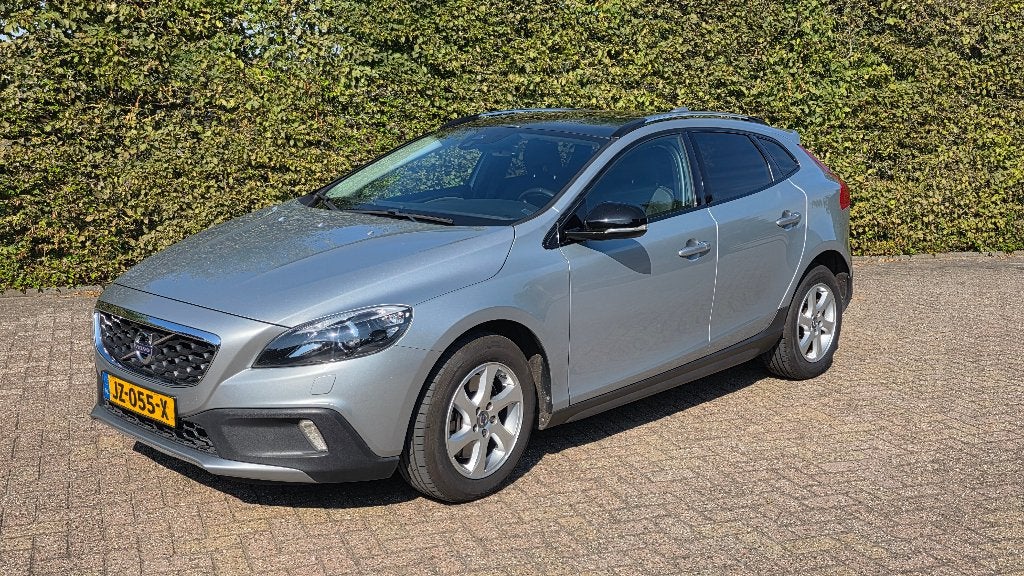 Volvo V40 Cross Country Nordic+ 1.5 T3 Geartronic APK 08/27, Auto's, Volvo, 1498 cc, Leder en Stof, Origineel Nederlands, 152 pk