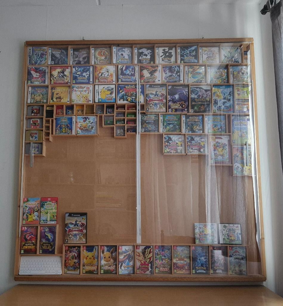 Pokemon games kast, Ophalen, Zo goed als nieuw, Overige typen
