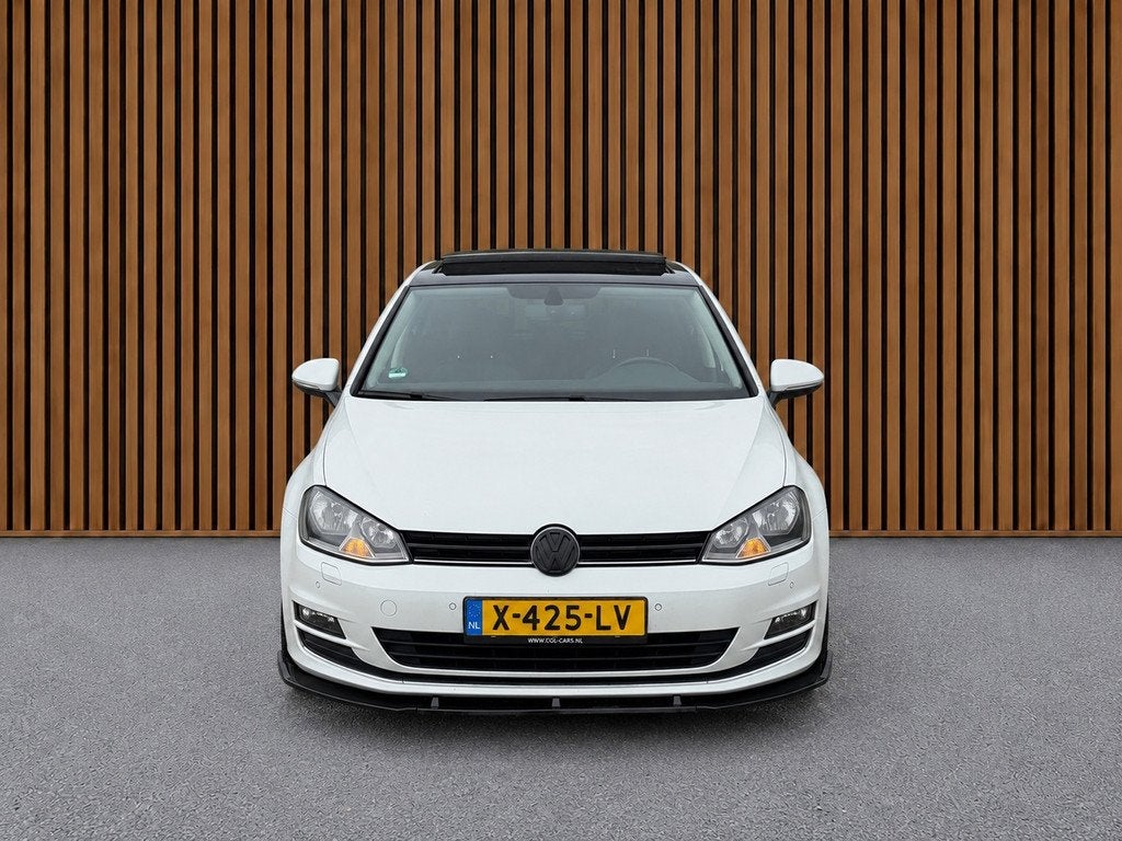 Volkswagen Golf 1.2 TSI Allstar+Panorama+D.RiemVervangen+Goe, Auto's, Volkswagen, Voorwielaandrijving, Stof, Gebruikt, 4 cilinders