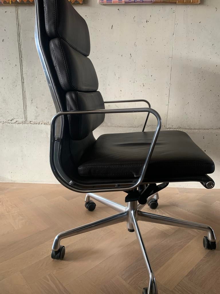 Vitra Eames Soft pad bureaustoel EA 219  Chocolate, Huis en Inrichting, Bureaustoelen, Gebruikt, Bruin, Ophalen of Verzenden, Bureaustoel