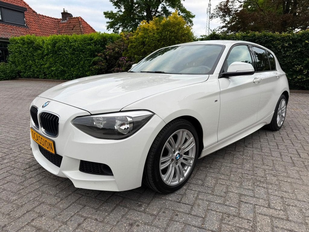 BMW 1-serie 114i M Sport Alcantara, Auto's, BMW, 1-Serie, Gebruikt, Startonderbreker, Wit
