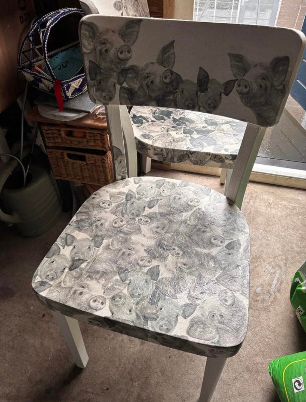 Twee landelijke stoelen met dierenprint, Ophalen