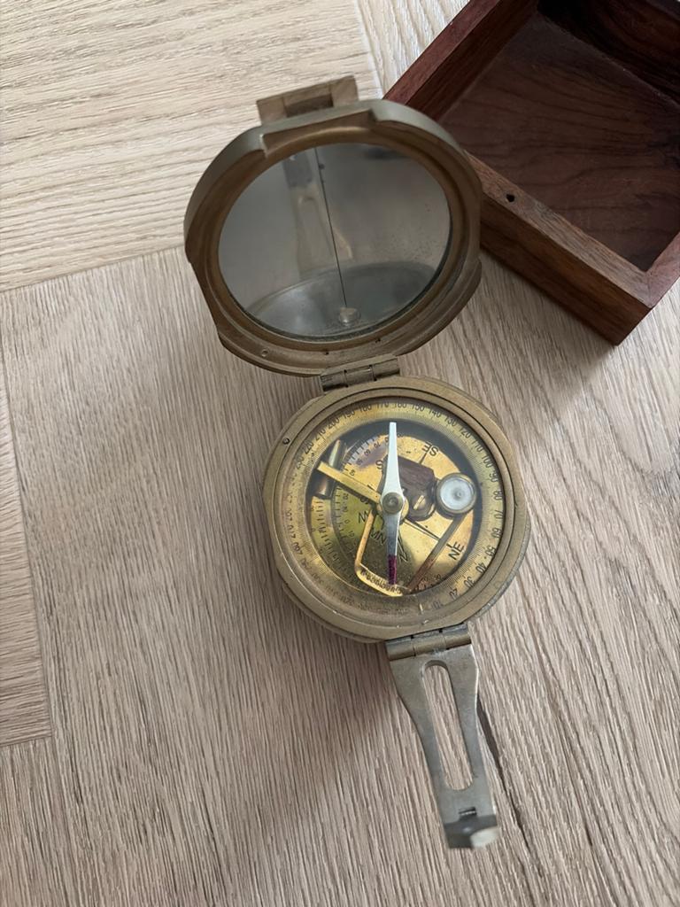Antiek messing kompas in houten kistje met anker, Ophalen of Verzenden