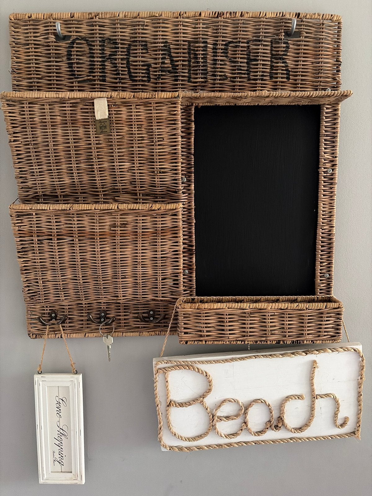 Rotan wandorganizer met krijtbord en haken Riviera Maison, Ophalen of Verzenden, Gebruikt, Bruin, Natuurlijk materiaal