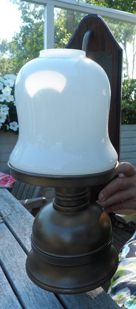 Wandlamp met melkglas, Ophalen, Gebruikt, Glas, Wandlamp