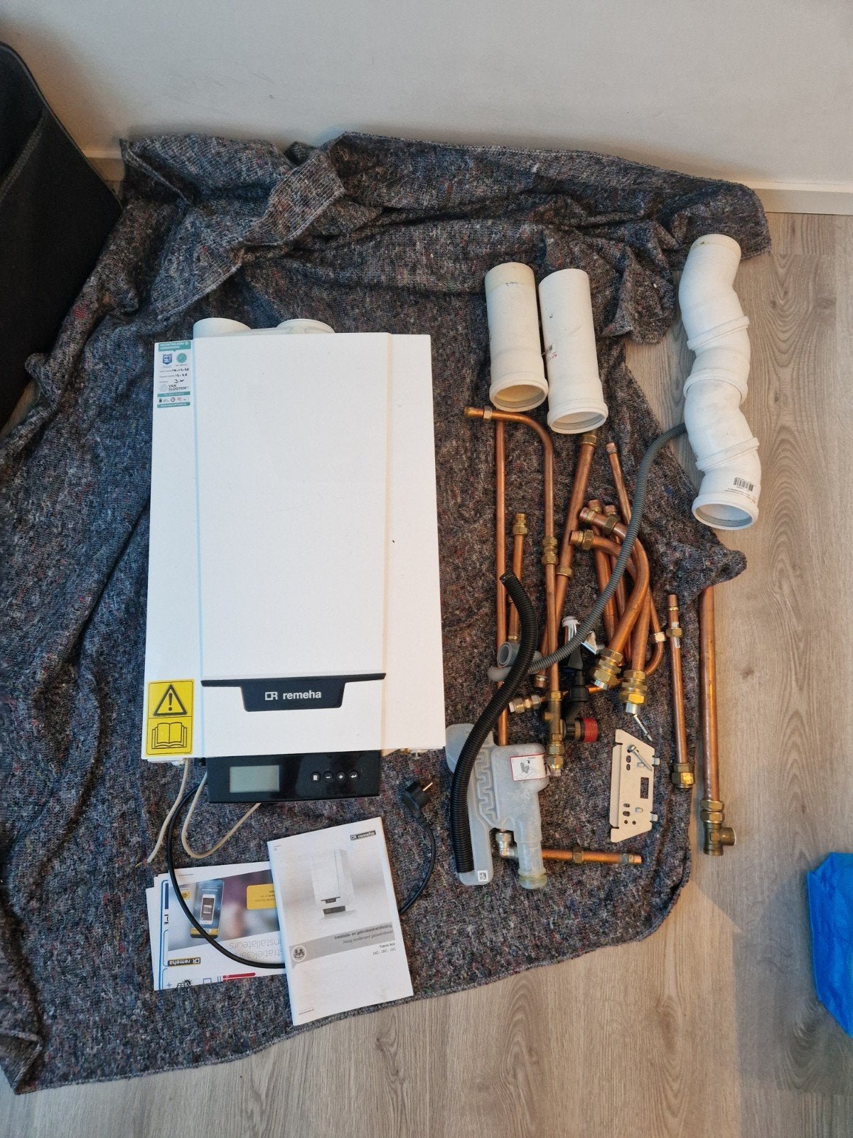 CV Ketel : Remeha Tzerra Ace 28C CW4 en eTwist thermostaat, Ophalen, Slimme thermostaat, Gebruikt