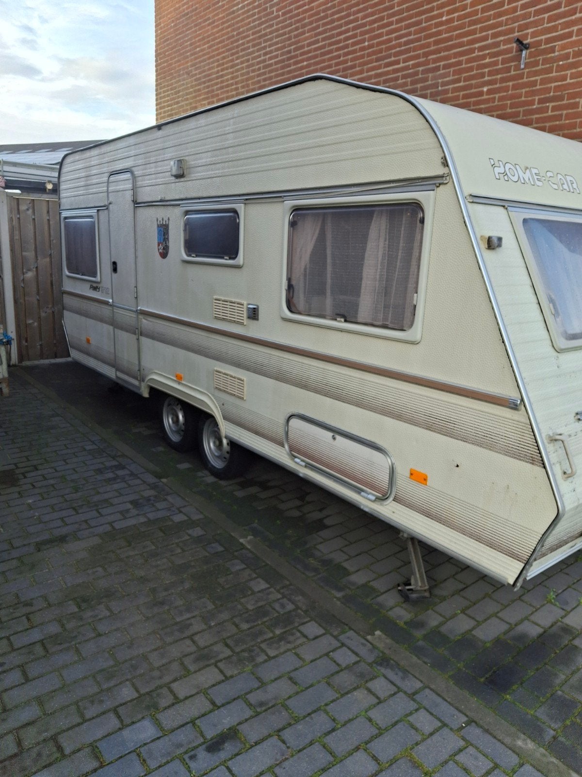 Home-Car Rally 512 Caravan - Ruim en Comfortabel, Home-car, Rondzit, Particulier, 5 tot 6 meter