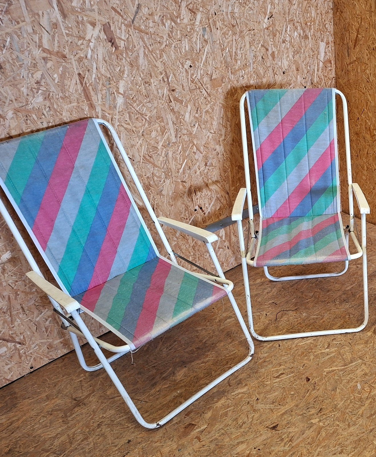 2 retro klapstoelen , camping stoeltjes niet mooi, Ophalen, Gebruikt, Nvt, Metaal