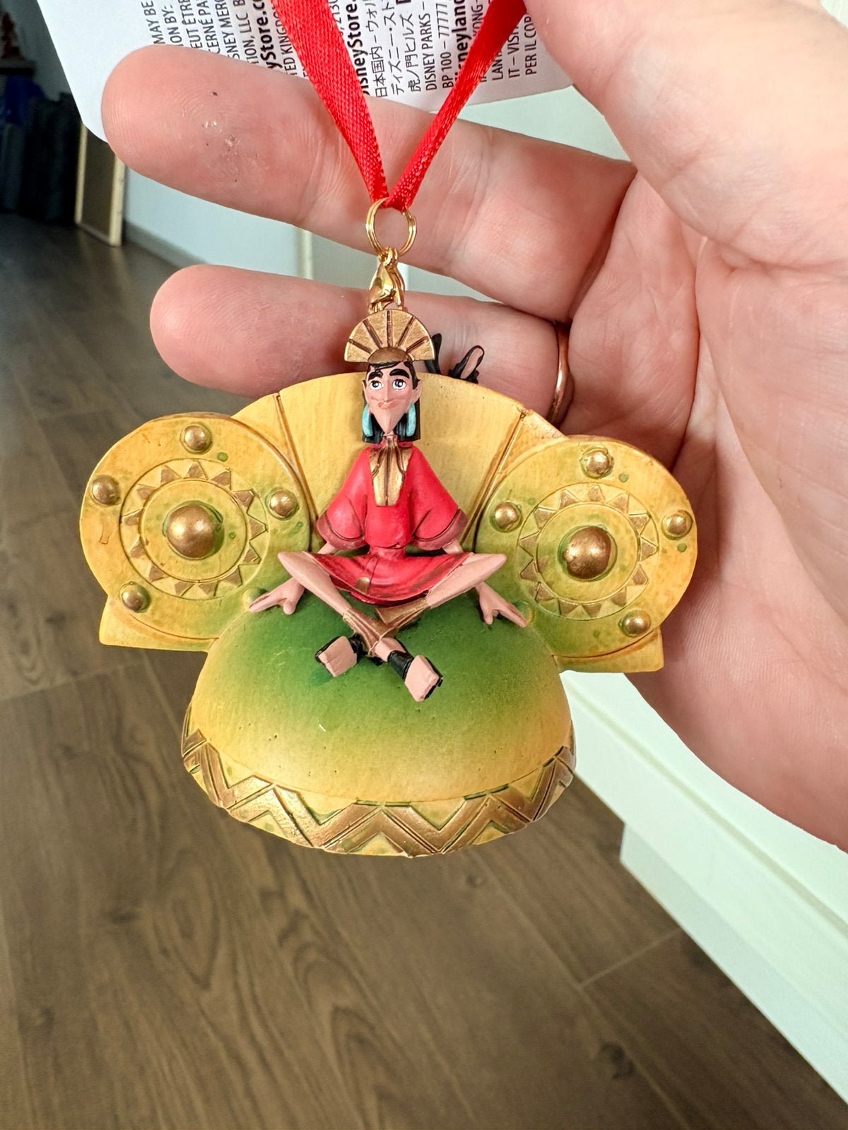 Disney parks usa sketchbook Keizer kuzko earhat ornament, Ophalen of Verzenden, Overige figuren, Zo goed als nieuw, Beeldje of Figuurtje