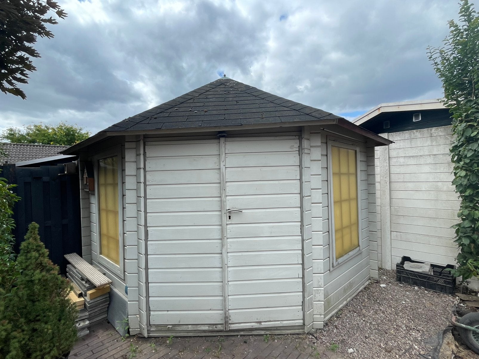 Tuinhuis 3m. X 3m. Crème kleur., Ophalen, Tuinhuis, 250 tot 500 cm, 2 ramen