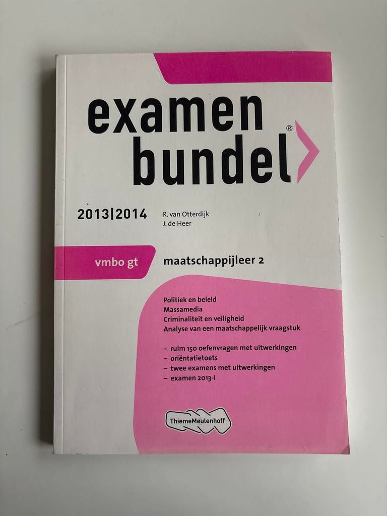 Examenbundel Maatschappijleer 2 VMBO GT 2013/2014, Boeken, Ophalen of Verzenden, Gelezen, VMBO, Maatschappijleer