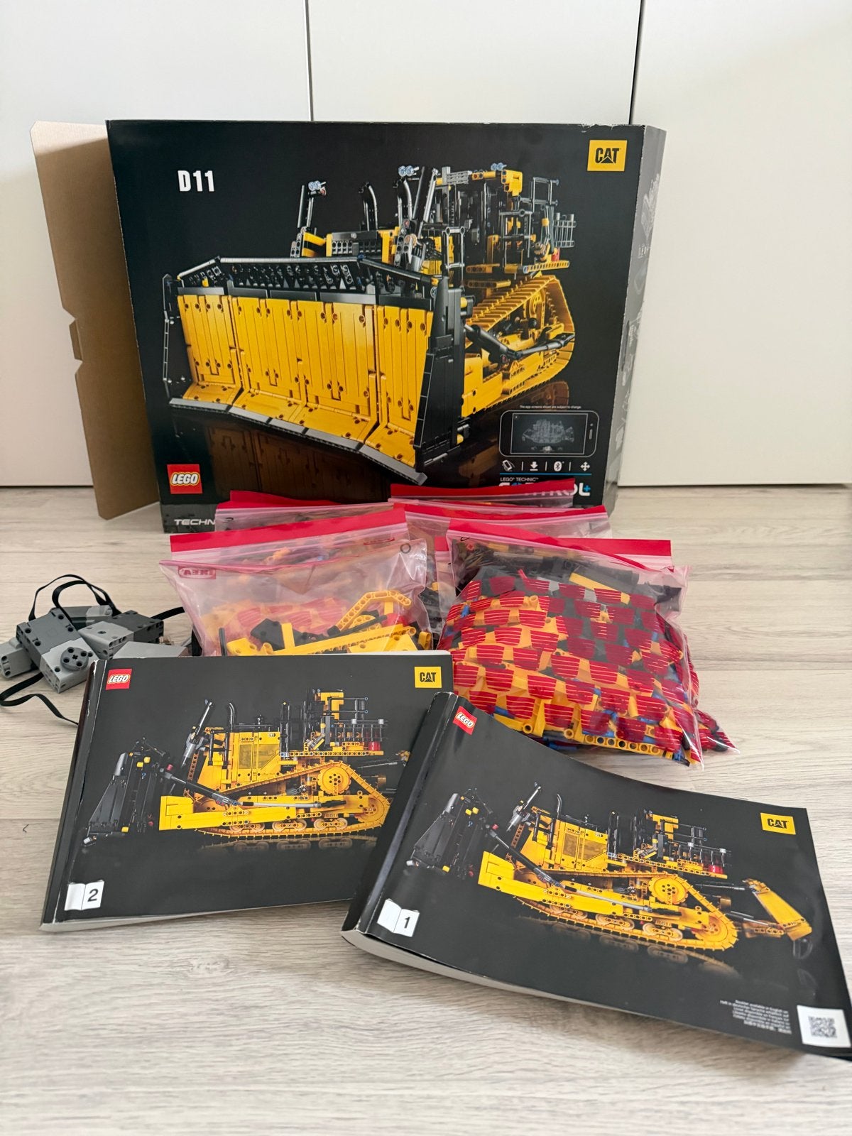 LEGO Technic 42131 CAT D11 Bulldozer - Zo goed als nieuw, Ophalen, Zo goed als nieuw