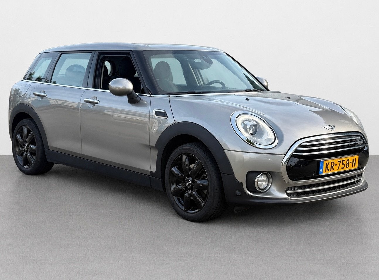 Mini Clubman 1.5 Cooper Business+Automaat+GoedOnderhouden+NA, Auto's, Start-stop-systeem, 136 pk, Gebruikt, Origineel Nederlands