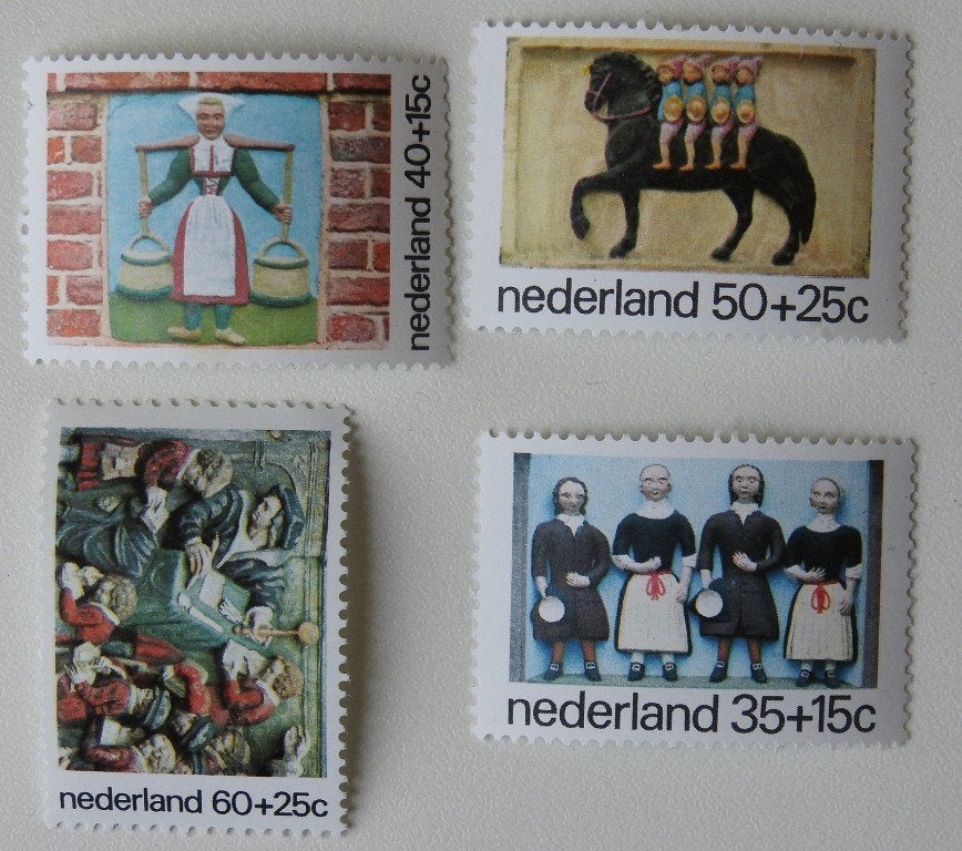 4 kinderpostzegels 1975, Verzenden, Na 1940, Postfris