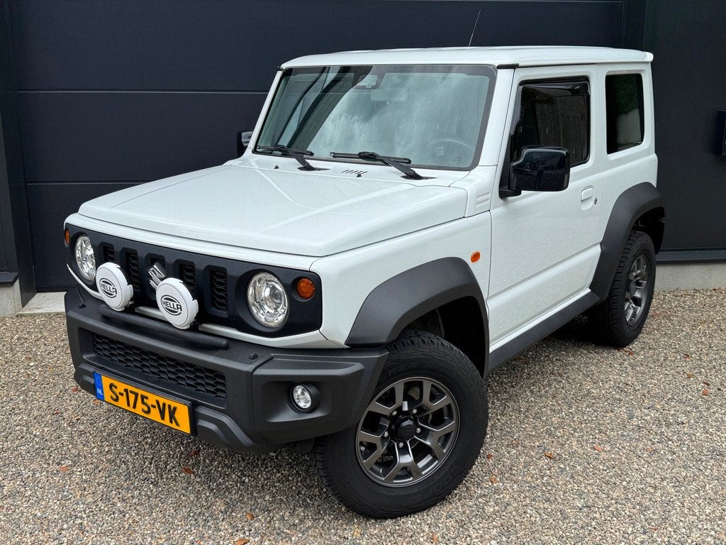 Suzuki Jimny 1.5 Stijl | HELLA | 4-PERS | CLIMATE CONTROL |, Auto's, Gebruikt, 4 cilinders, 4 stoelen, 102 pk
