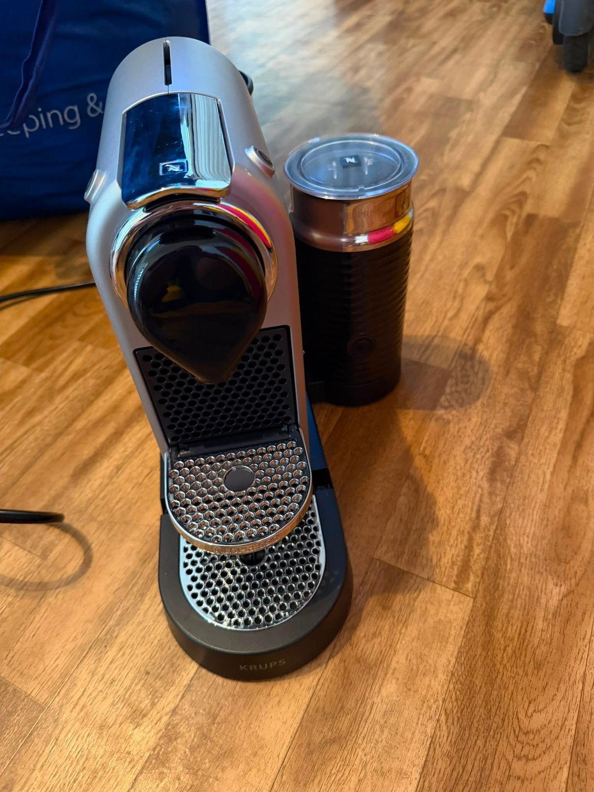 Nespresso citiz en melk, Witgoed en Apparatuur, Koffiezetapparaten, Ophalen of Verzenden, Zo goed als nieuw, Espresso apparaat