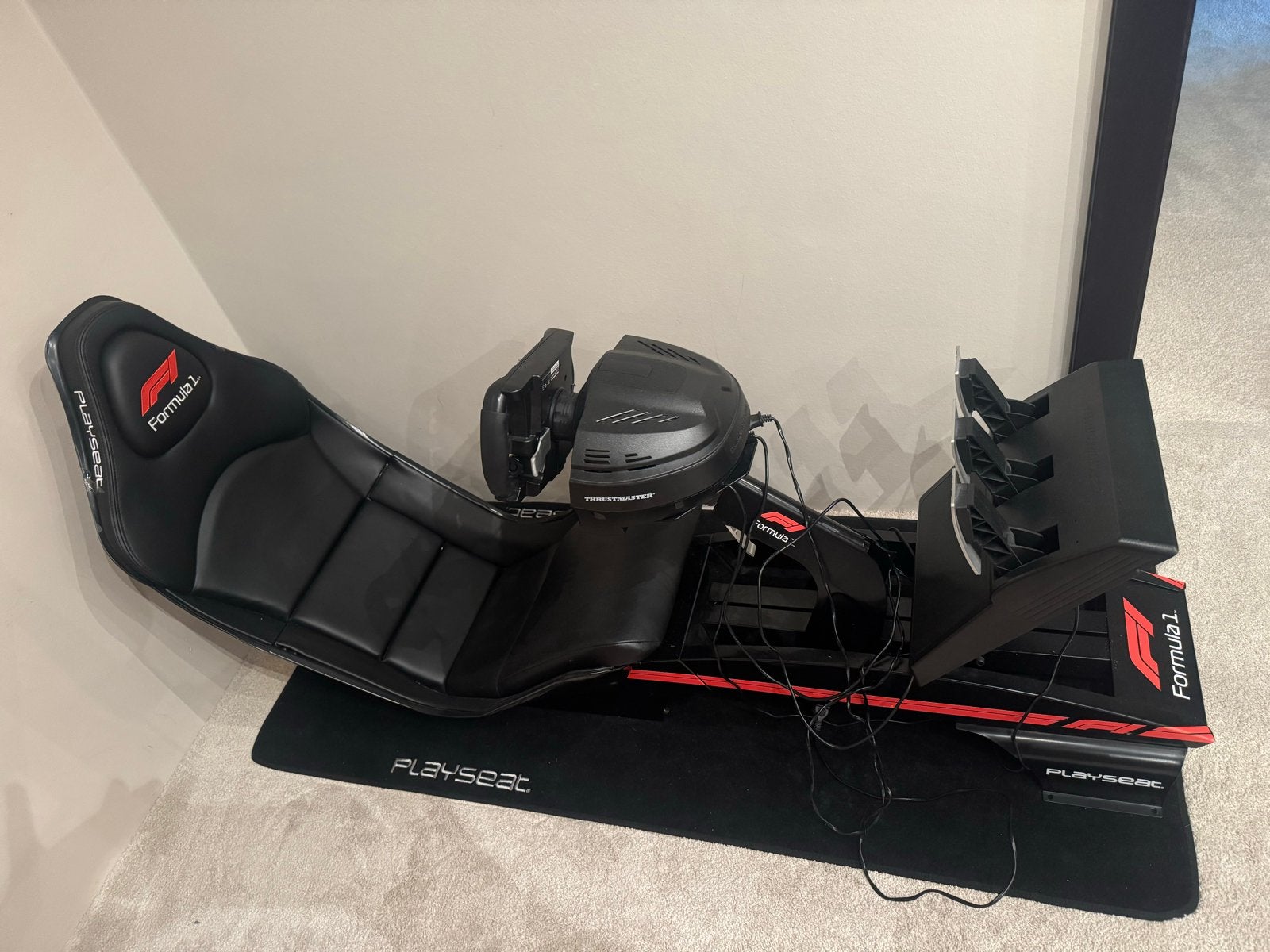Playseat Formula 1 + Thrustmaster Ferrari F1 racestuur, Ophalen, Overige merken, Zo goed als nieuw