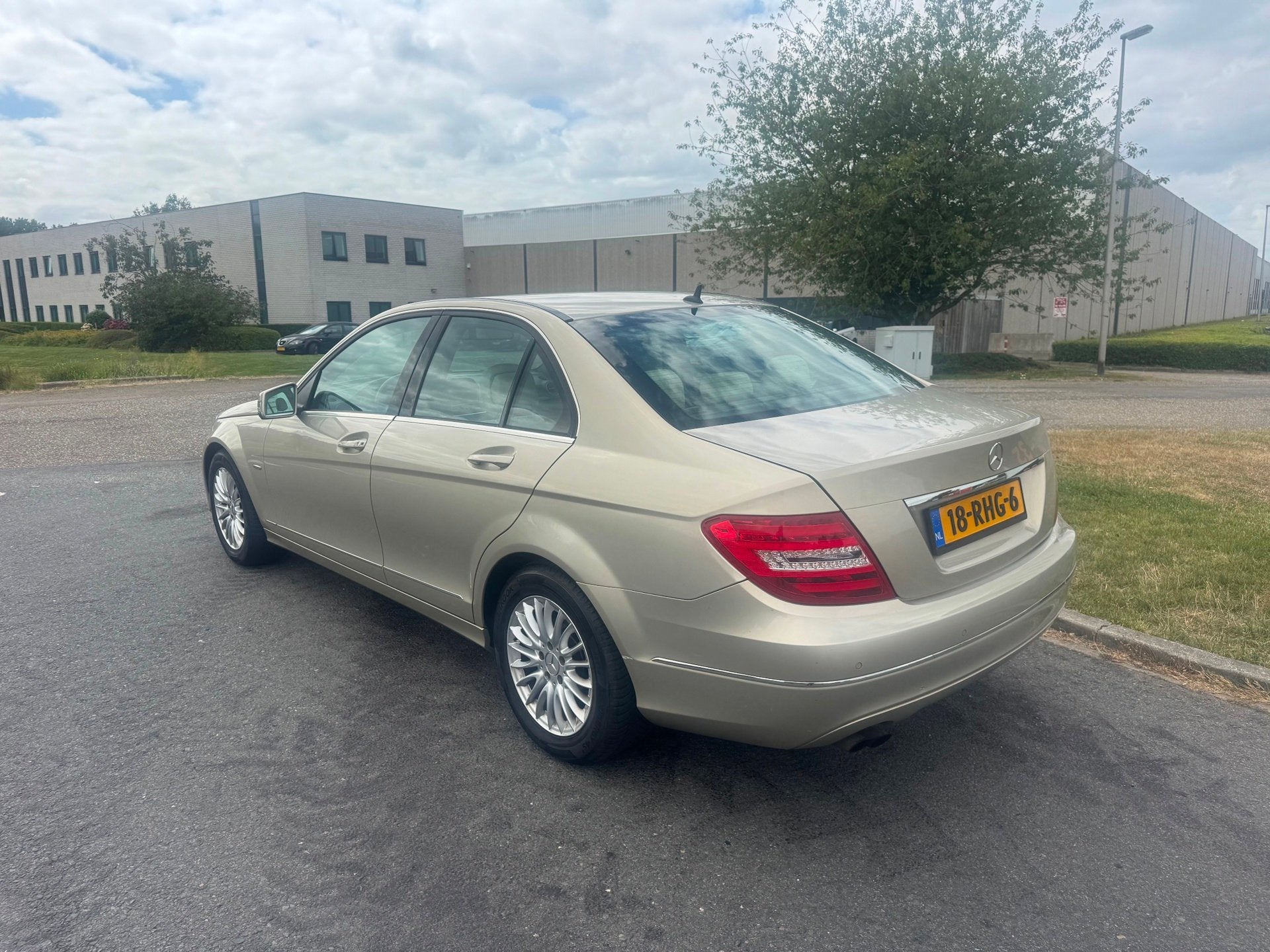 Mercedes-Benz C-klasse | 2011 | 180 Business Class Avantgard, Auto's, Automaat, 1796 cc, Beige, Origineel Nederlands
