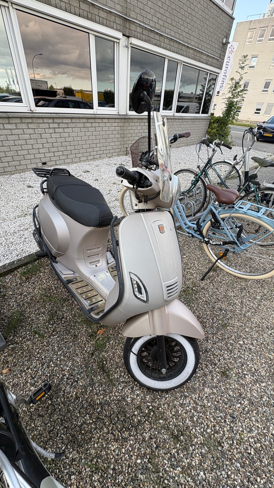Stijlvolle Scooter - WOK status, Ophalen, Zo goed als nieuw, Maximaal 25 km/u, Benzine