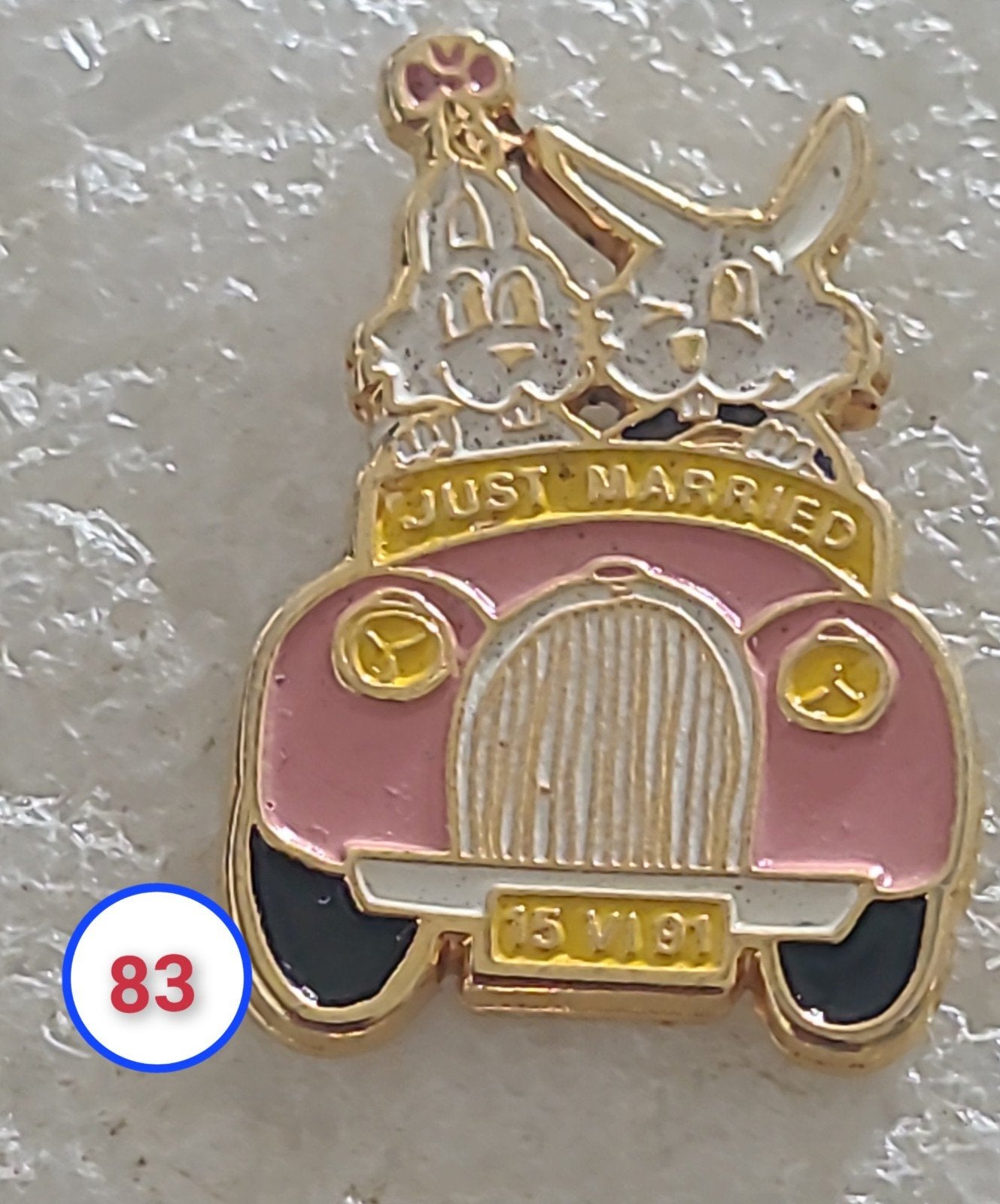 Vintage 'Just Married' konijnen pin, Verzenden