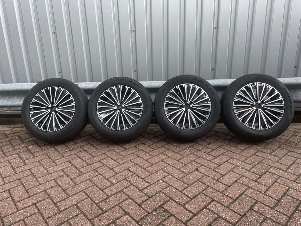 VW tiguan winterset 18 inch, Auto-onderdelen, Banden en Velgen, Ophalen, 18 inch, Banden en Velgen, Nieuw