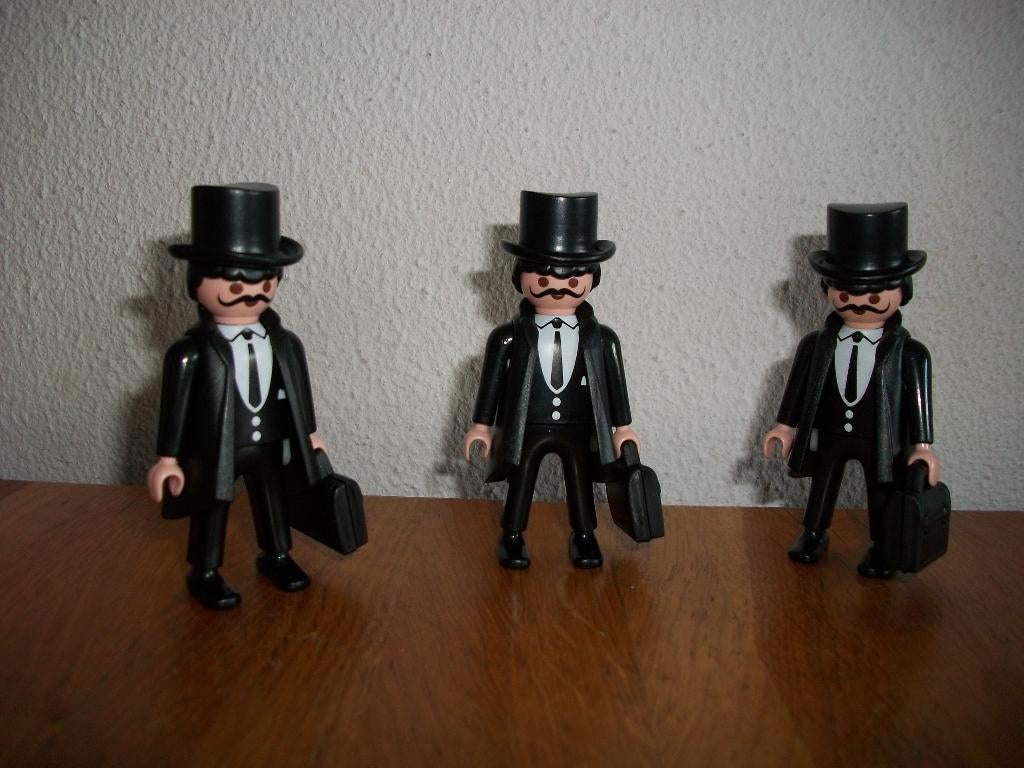Zakenman / reiziger / 1900 rosa poppenhuis, Ophalen of Verzenden, Nieuw, Complete set