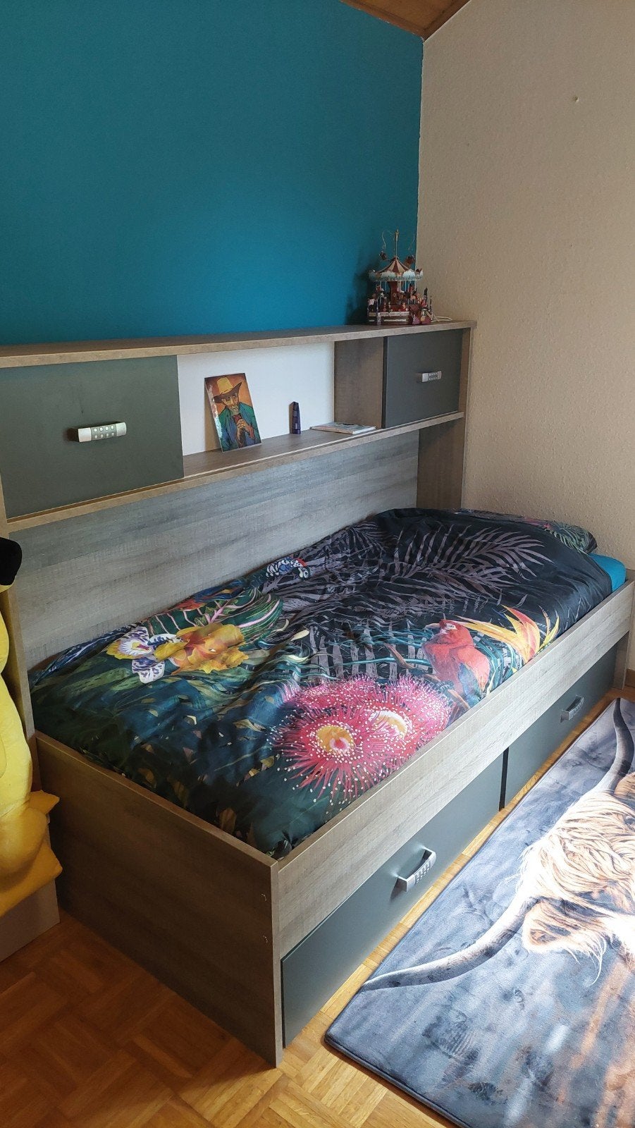 Tienerkamer bed bureau en boekenkast, Ophalen, Zo goed als nieuw, Jongetje of Meisje