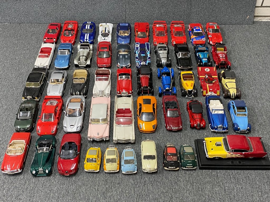 50x 1:18 diverse merken en modellen Audi Alfa Ferrari 3, Gebruikt, Auto, Onbekend, Onbekend