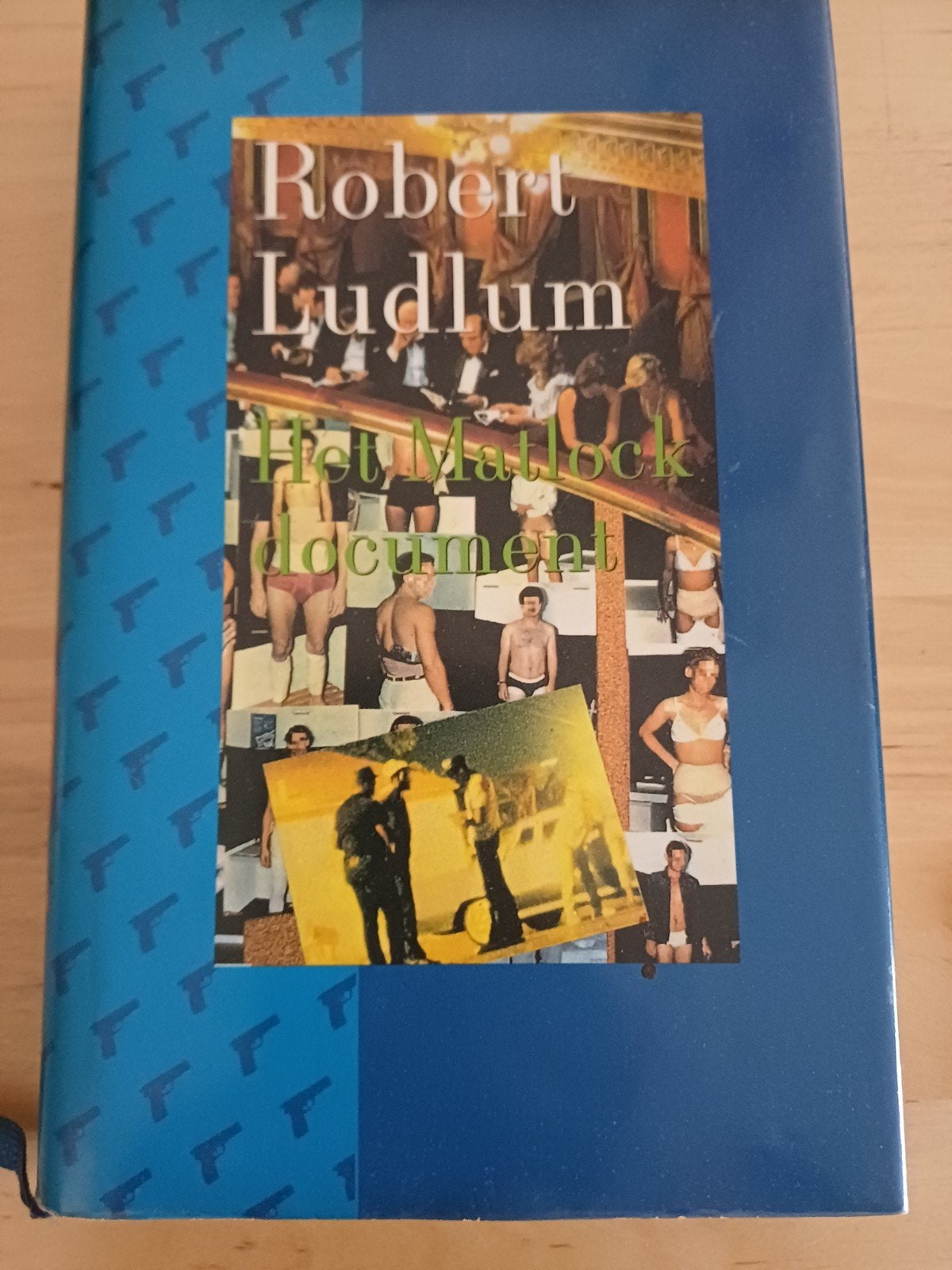 Het Matlock Document - Robert Ludlum (Thriller), Ophalen of Verzenden, Gelezen, Robert Ludlum, Nederland