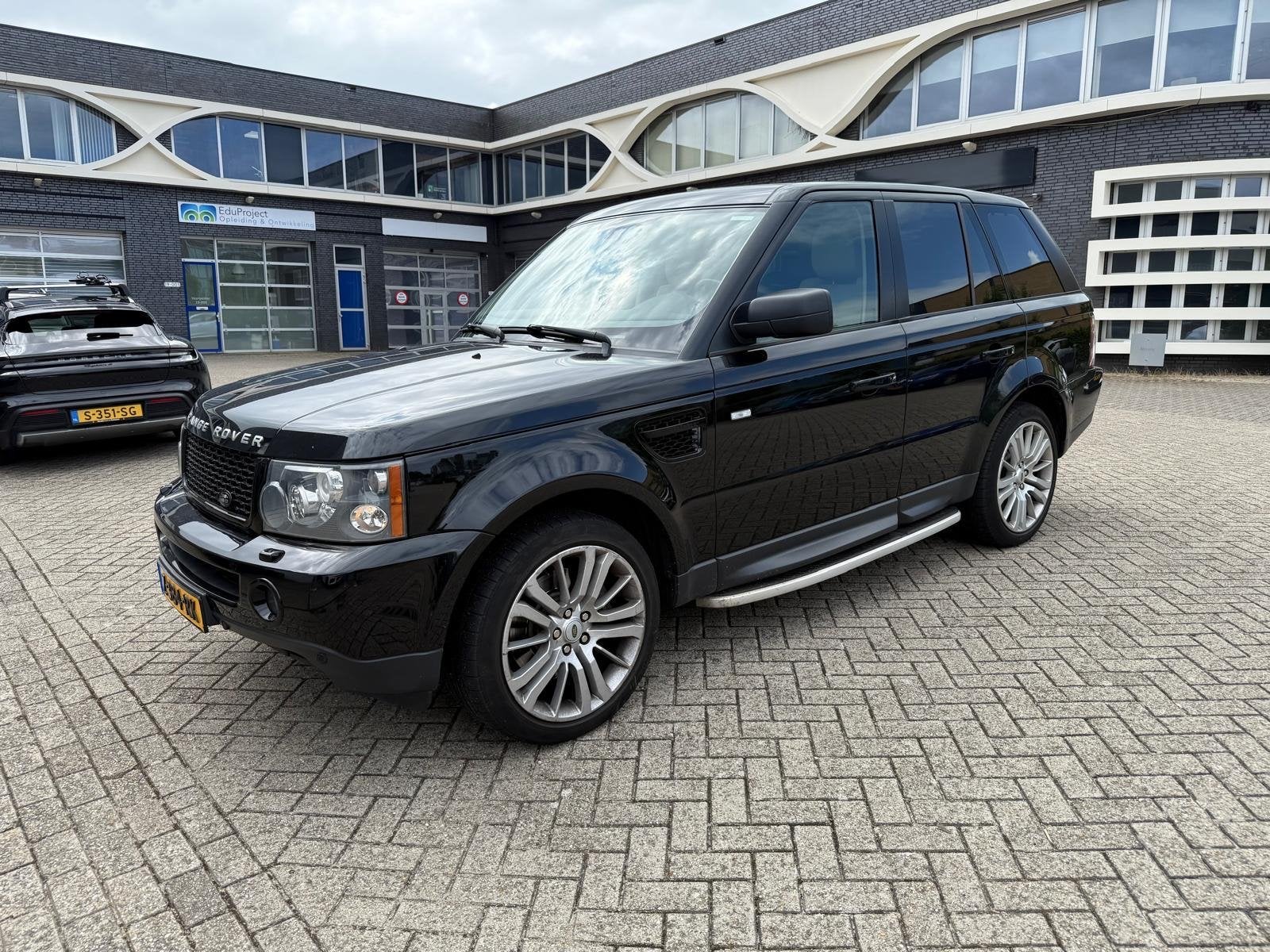 Land Rover Range Rover Sport 2007 Zwart Youngtimer, Automaat, Dealer onderhouden, 4197 cc, Beige