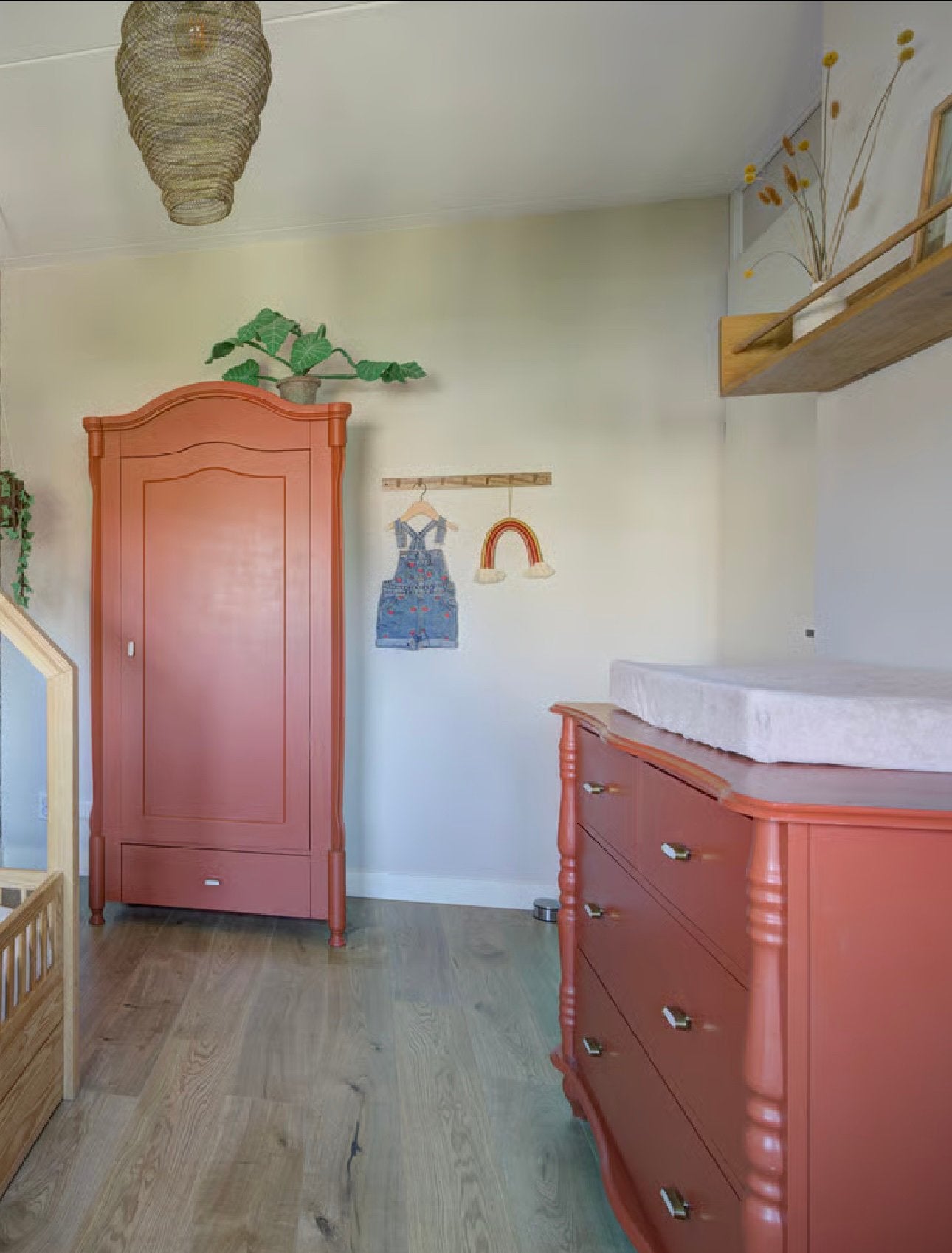 Mooie commode en kledingkast set, Kinderen en Baby's, Ophalen, 50 tot 70 cm, Zo goed als nieuw, 75 tot 100 cm