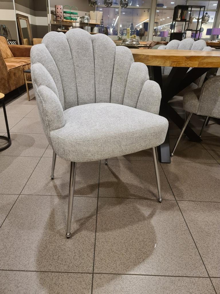 Nieuwe luxe eetkamerstoel schelp model grijs op zilver poot, Ophalen, Industrieel landelijk barok brocante koloniaal boheems vintage