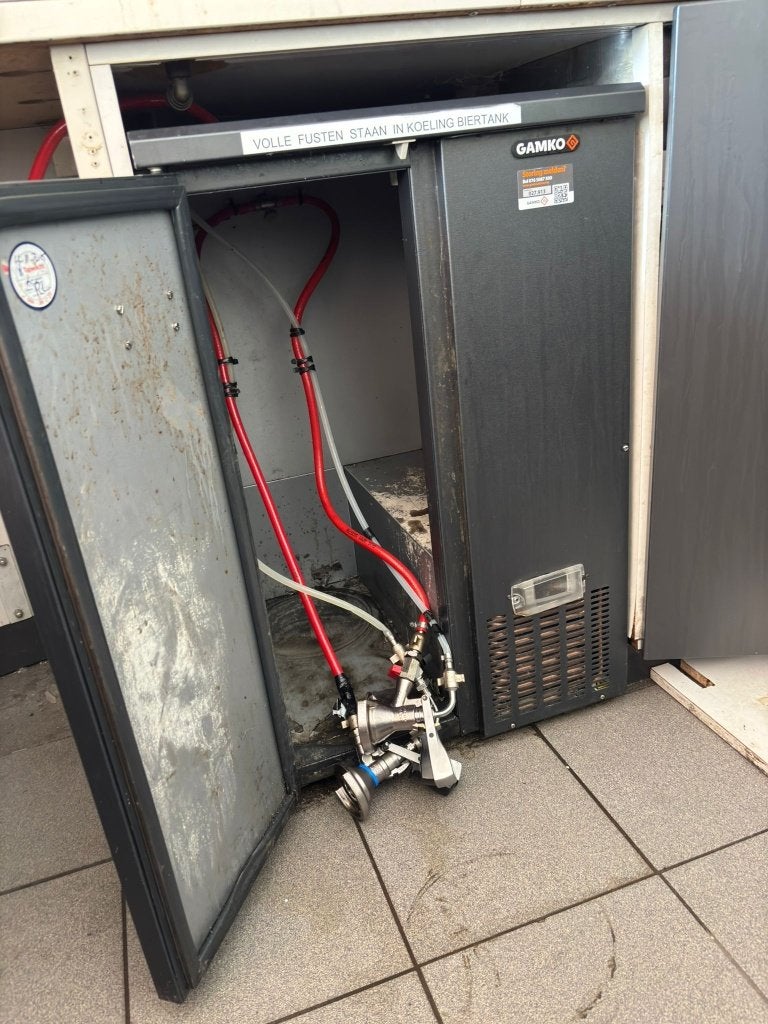tap installatie voor 2 smaken bier met koeling, Doe-het-zelf en Verbouw, Ophalen, Gebruikt, IJzer