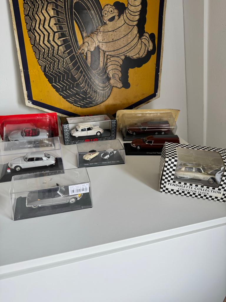 Set van 8 Citroën DS modelauto's - Diverse uitvoeringen, Ophalen, Zo goed als nieuw, Auto, Overige merken